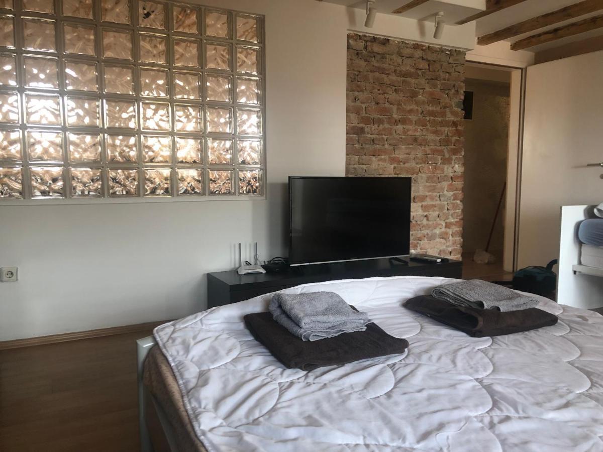 Central Apartment Pristina Extérieur photo