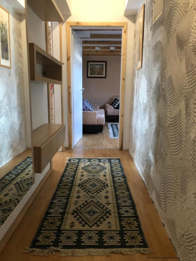 Central Apartment Pristina Extérieur photo